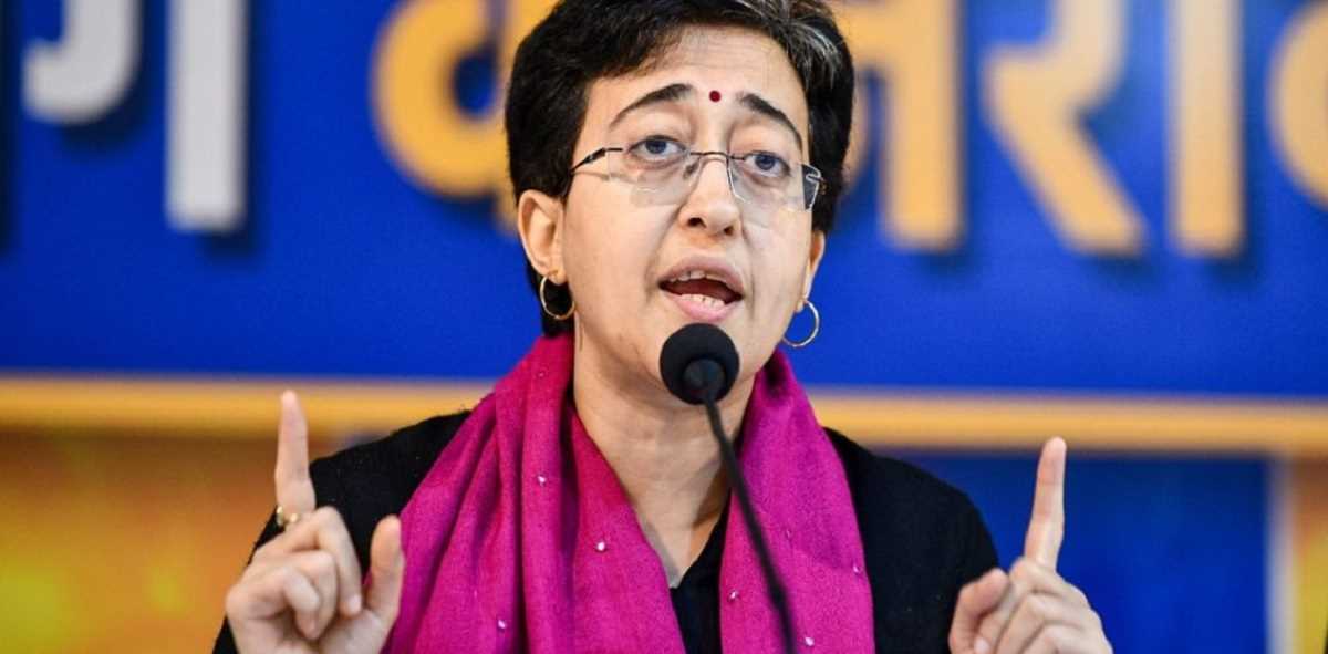 दिल्ली विधानसभा में विपक्षी विधायकों के साथ अन्याय, आतिशी ने लिखा विजेंद्र गुप्ता को पत्र